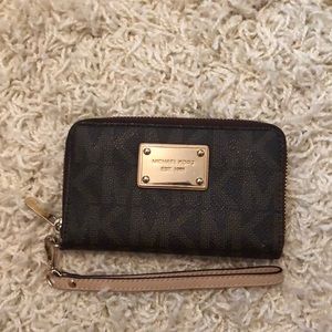 Michael Kors Wristlet
